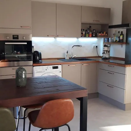 Le Gecko Sea View Apartment